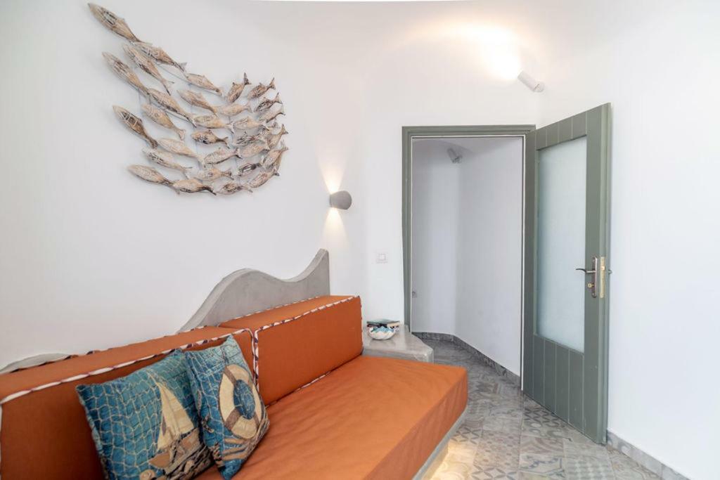 Astrea Suites Feggaropetra Cave House Fira  Exterior photo